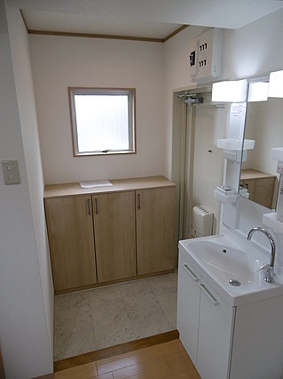 田中マンションの玄関
