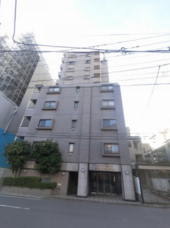 【外観】 | 総戸数３４戸、１９９６年２月築、管理人は日勤勤務につき管理体制良好です♪