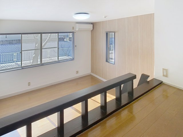 ダークホースクラブの洋室