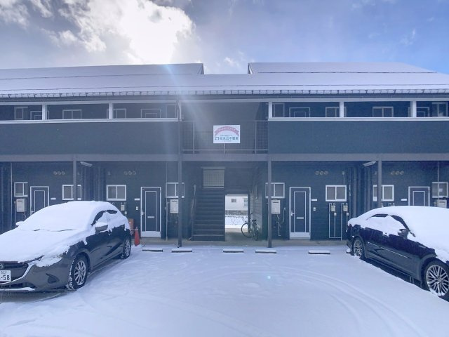 ダークホースクラブの駐車場