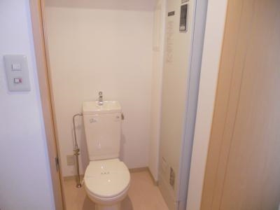 パレスコートの設備|トイレ内電気温水器
