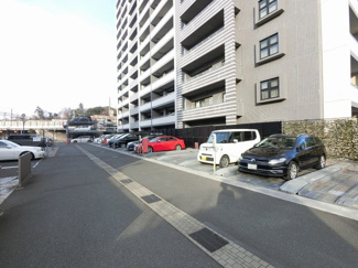 【駐車場】 | 機械式駐車場です。