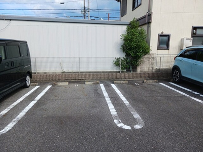 【駐車場】 | ブリリアント　テラス
