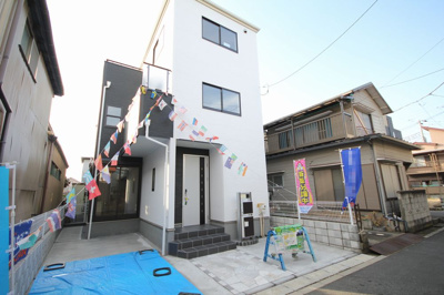 【外観】 | 三郷市戸ヶ崎3090番 | 3階建ての3SLDK