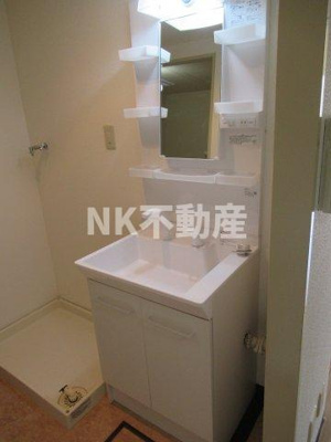 【洗面所】 | シャンポール東大阪（河内花園賃貸） | 忙しい朝には欠かせない洗面所です
