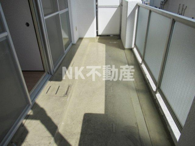 【バルコニー】 | シャンポール東大阪（河内花園賃貸） | お洗濯にも便利なバルコニー付き