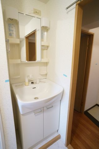 ビューテラス売布Ⅱ（View Terrace 売布Ⅱ）の洗面所|参考、同建物・反転間取りの号室