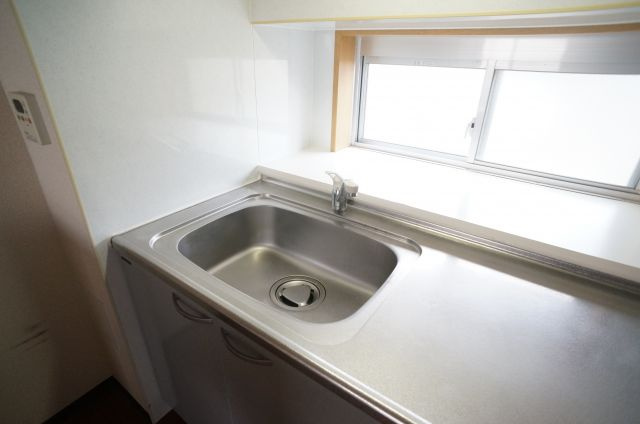 ビューテラス売布Ⅱ（View Terrace 売布Ⅱ）のキッチン|参考、同建物・反転間取りの号室