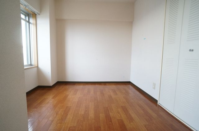 ビューテラス売布Ⅱ（View Terrace 売布Ⅱ）の洋室|参考、同建物・反転間取りの号室