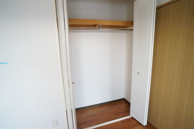 ビューテラス売布Ⅱ（View Terrace 売布Ⅱ）の収納|参考、同建物・反転間取りの号室