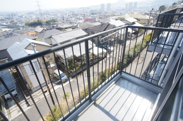 ビューテラス売布Ⅱ（View Terrace 売布Ⅱ）のバルコニー