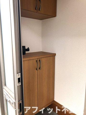 【玄関】 | ルミエール坂里 | シューズボックス
