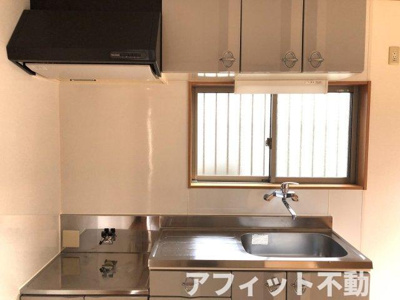 【キッチン】 | ルミエール坂里