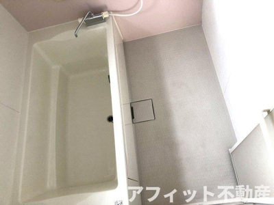 【浴室】 | ルミエール坂里