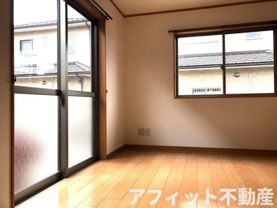 【居間・リビング】 | ルミエール坂里 | 洋室6帖