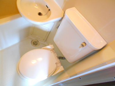 【トイレ】 | リバーサイドK | バスルーム内のトイレです