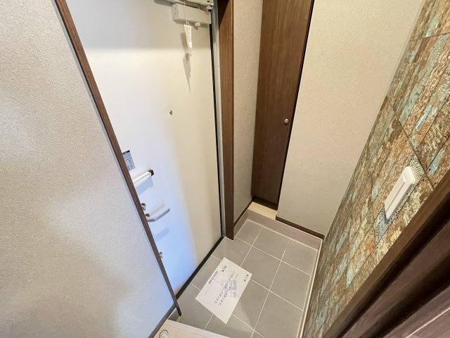 AJ南流山Firstの玄関|イメージ同社施工※現況優先