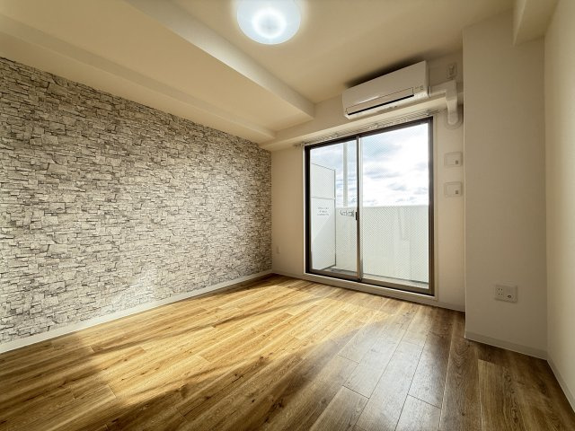 オンリーワン灘南通の居間・リビング