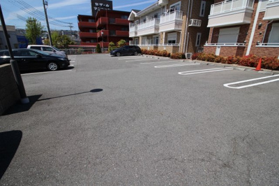 【駐車場】 | メゾンアンソレイエⅠ