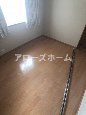 【洋室】 | 王塚台貸家