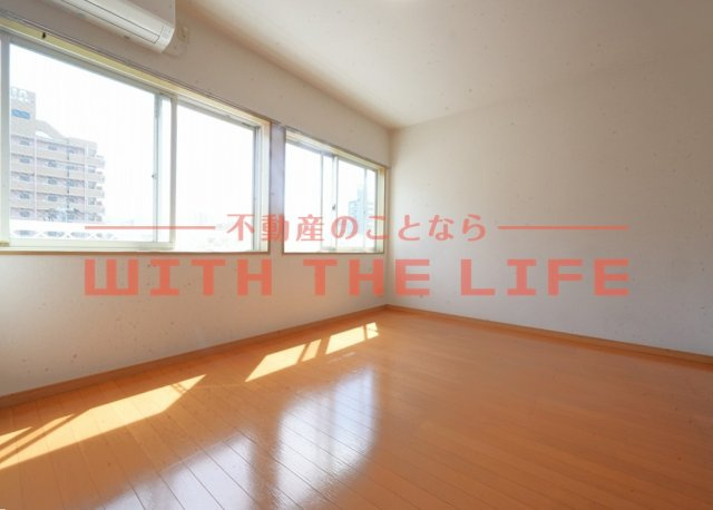 メゾン岩橋【キャッシュバック対象物件】の玄関