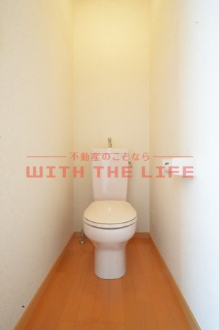メゾン岩橋【キャッシュバック対象物件】のトイレ|コンパクトで使いやすいトイレです