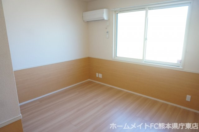 熊本市東区神園２丁目のアパートの洋室