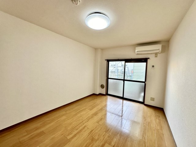 ビタミンテラス枝吉の居間・リビング