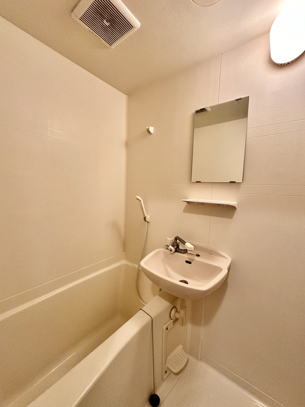 ビタミンテラス枝吉の浴室