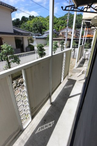 セジュールサクラのバルコニー|お洗濯にも便利なバルコニー付き