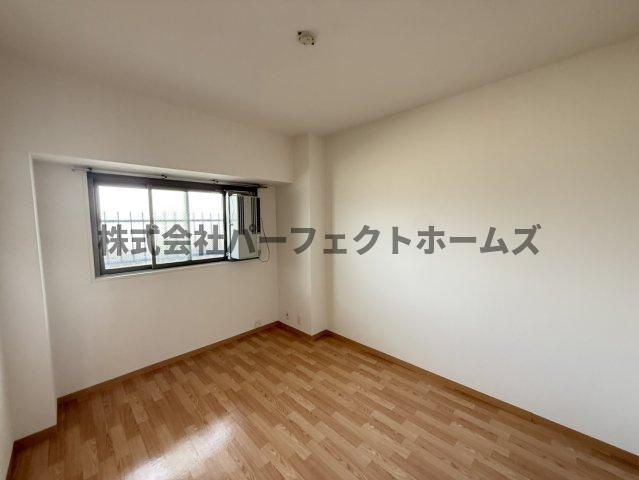 寝屋川サンハイツA棟の洋室|個人の部屋や寝室として使える洋室です