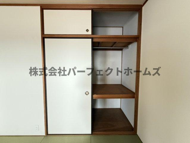 寝屋川サンハイツA棟の収納|専用の収納スペースです