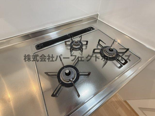 寝屋川サンハイツA棟のキッチン|使いやすいキッチンです