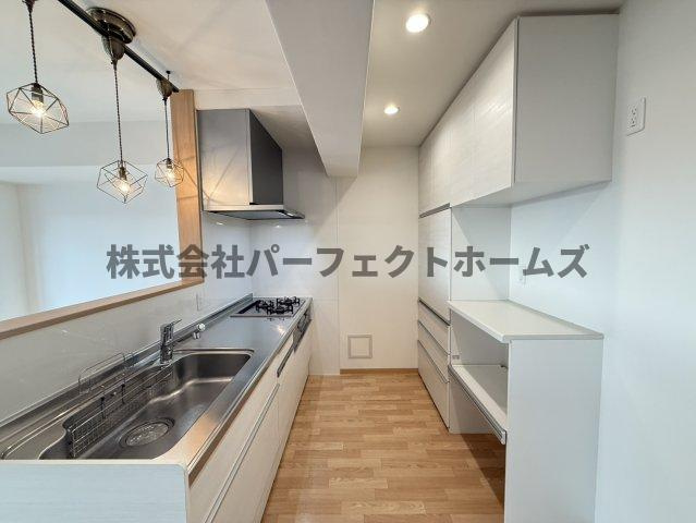 寝屋川サンハイツA棟のキッチン|使いやすいキッチンです