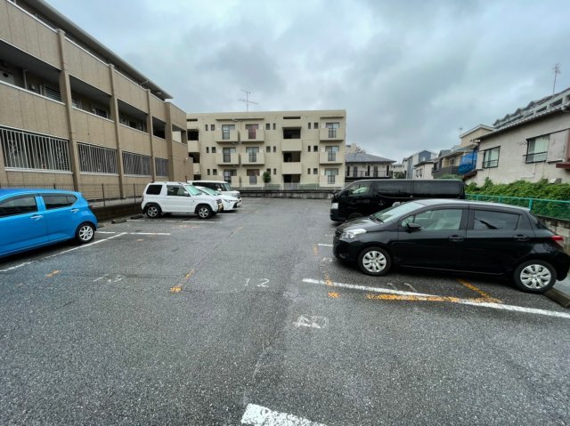 シトラスコートの駐車場