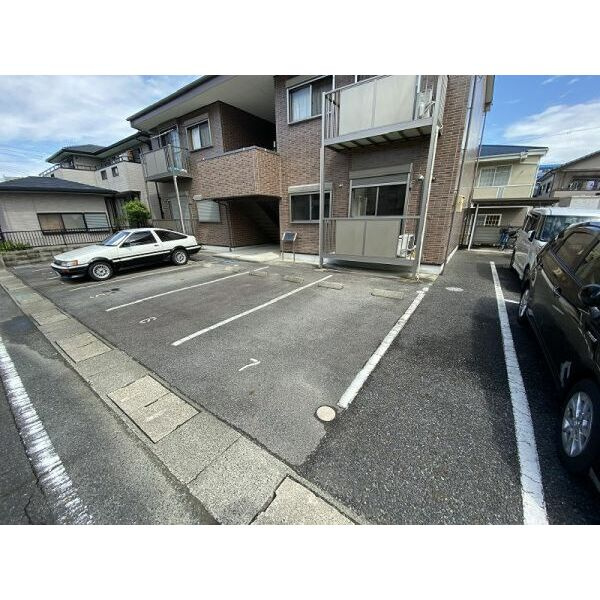 パークヒルサカイB　　刈谷市近郊の賃貸ならクラスホーム刈谷店の駐車場