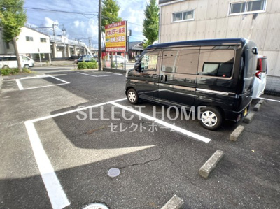 【駐車場】 | アーバンオノ | 駐車場があるので、車を買う予定の方も安心です