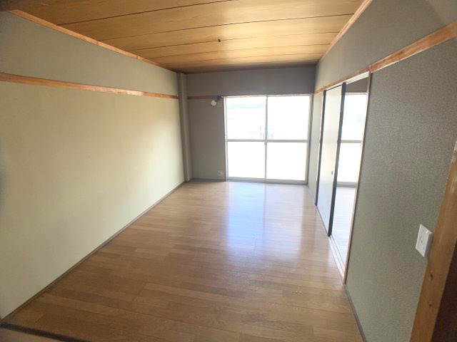 まさともハイツの居間・リビング