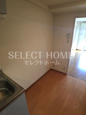  | ノーブルスクエア