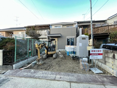 【外観】 | 第2守山区脇田町　全1棟　1号棟＜仲介手数料無料＞大森小・大森中　新築一戸建て | 〈内覧予約キャンペーン実施中！〉マックスバリュde住まい相談までご連絡下さい。
