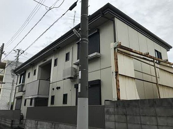 シャーメゾン灘北通の外観