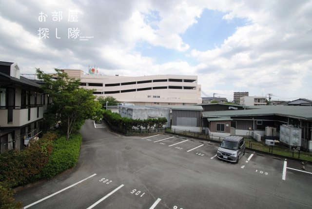 プロムナード野中Ｃの駐車場