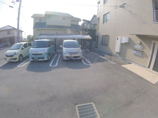 【駐車場】