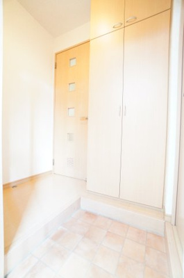 【玄関】 | コーポセレッソ | ※同物件・反転タイプの写真です。