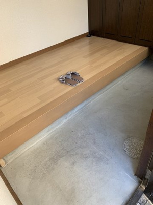 【玄関】 | 西町貸家