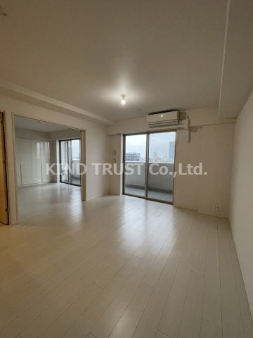 パークタワー梅田の居間・リビング