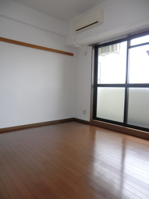 ハートリーフ鈴木の寝室