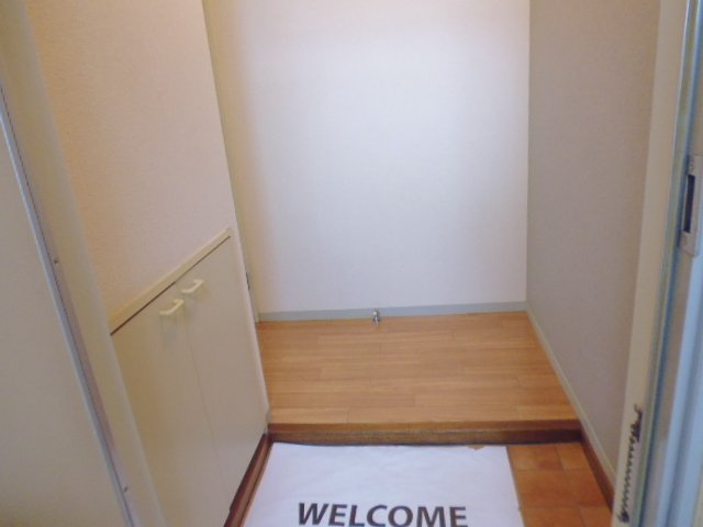 プレジール堀Ｂの玄関