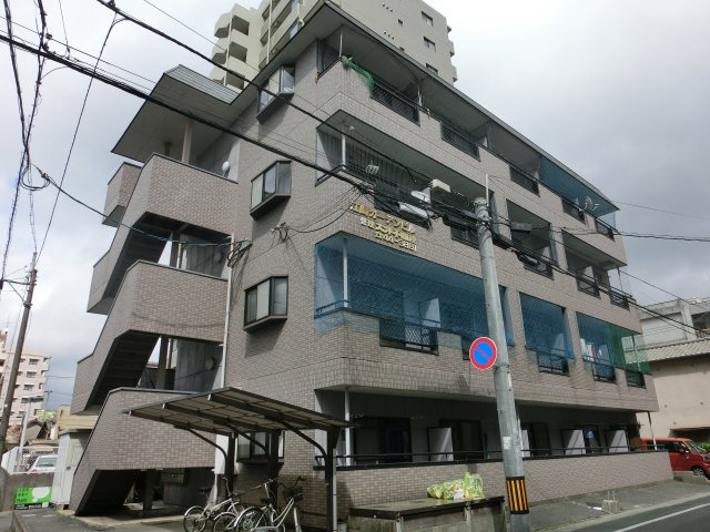 江崎ガーデンビルの外観