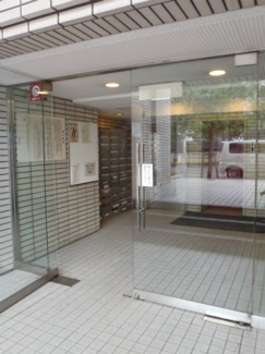 【エントランス】